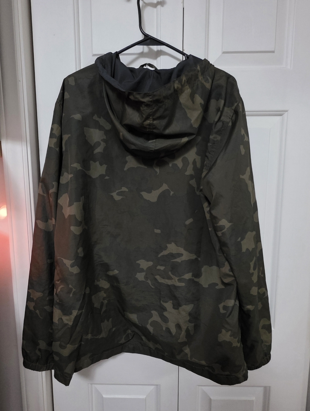 VISSLA Men's Olive Camo Hooded Windbreaker Jacket Size Large - Picture 4 of 12